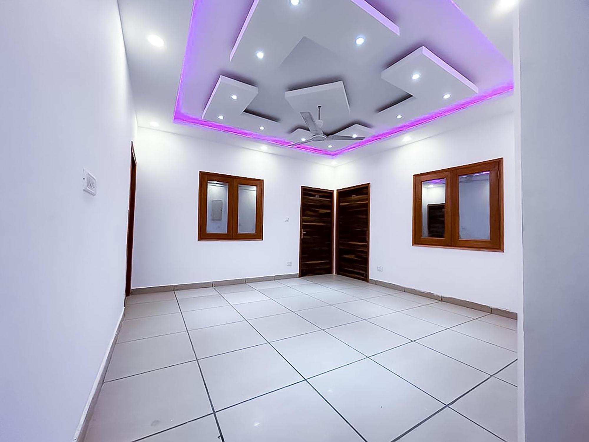 Hotel Js Garden - Near Jaypee Hospital ノイダ エクステリア 写真